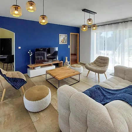 Awesome In Holiday home