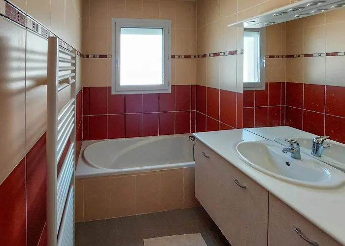 Awesome In * Sainte-Gemme-la-Plaine